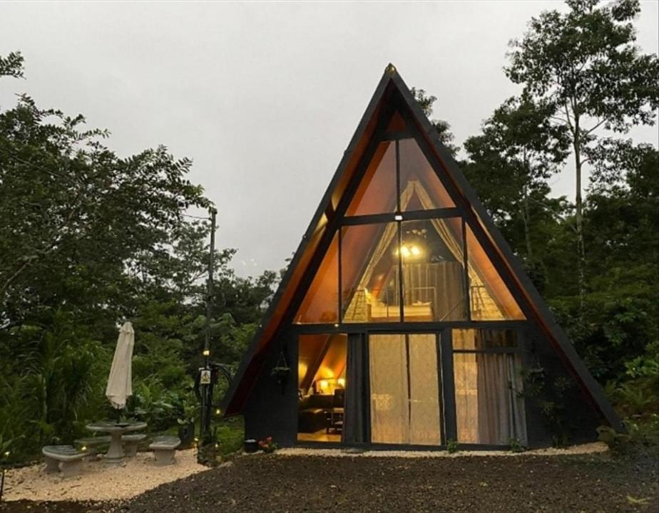 Yarumo Lodge, Rio Celeste Black Chalets 비자구아 외부 사진