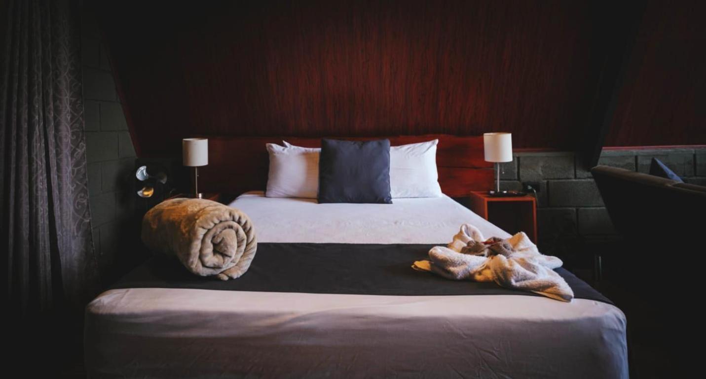 Yarumo Lodge, Rio Celeste Black Chalets 비자구아 외부 사진