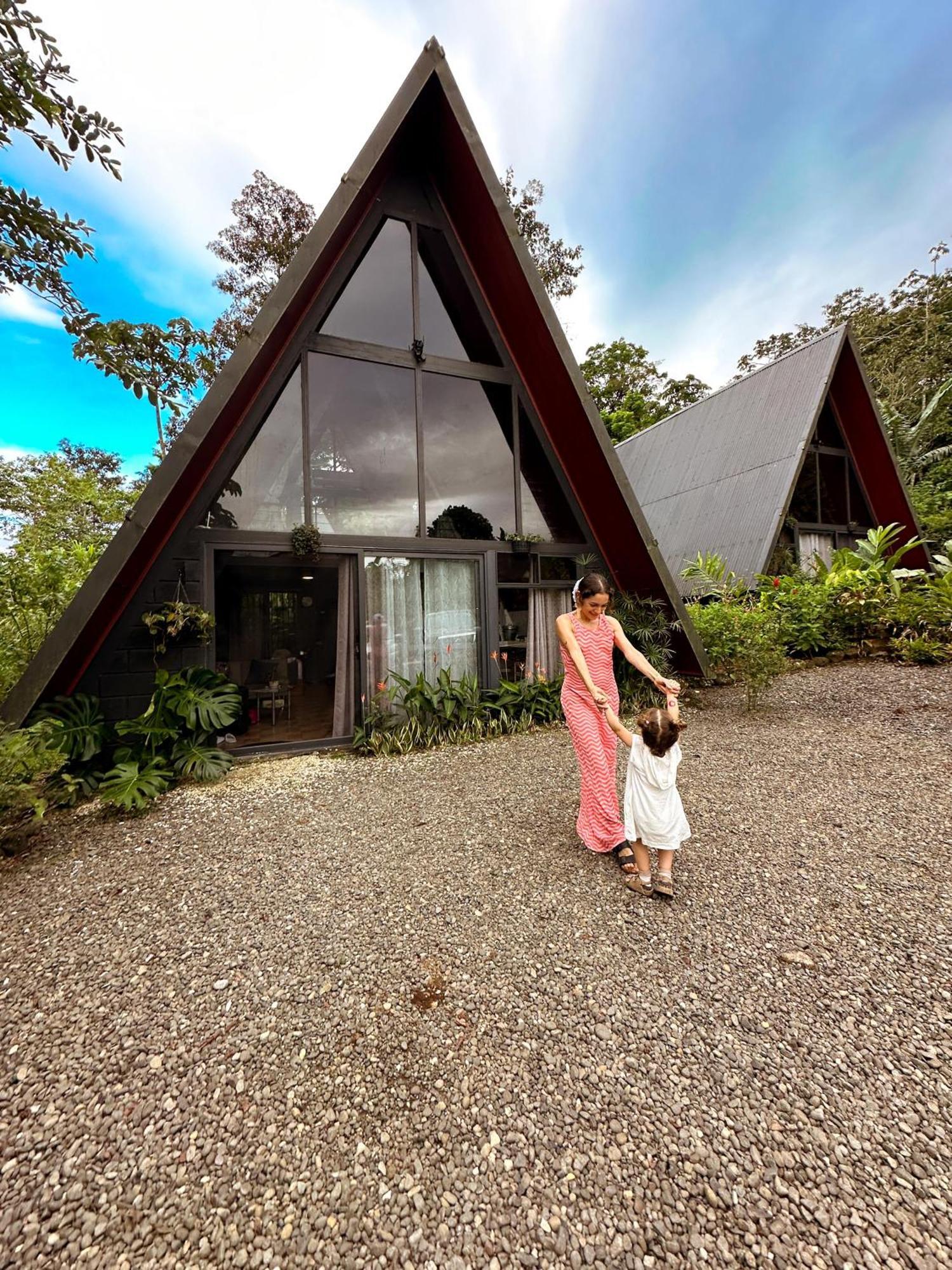 Yarumo Lodge, Rio Celeste Black Chalets 비자구아 외부 사진